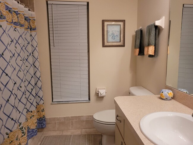 Building Photo - 315 E Dusty Ct