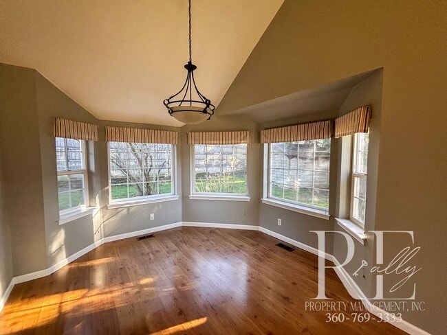 Building Photo - Stunning 3-Bed, 2.5-Bath Home in Prime Location – Fully Remodeled with Modern Upgrades!