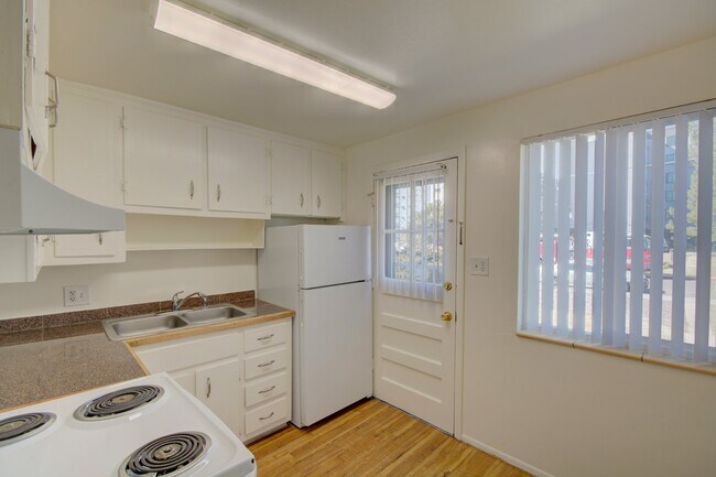Building Photo - 375 S Depew St