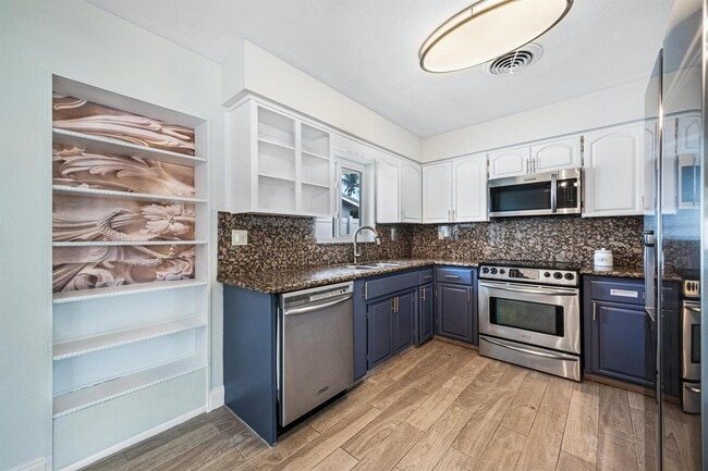 Foto del edificio - 2611 NE 16th St