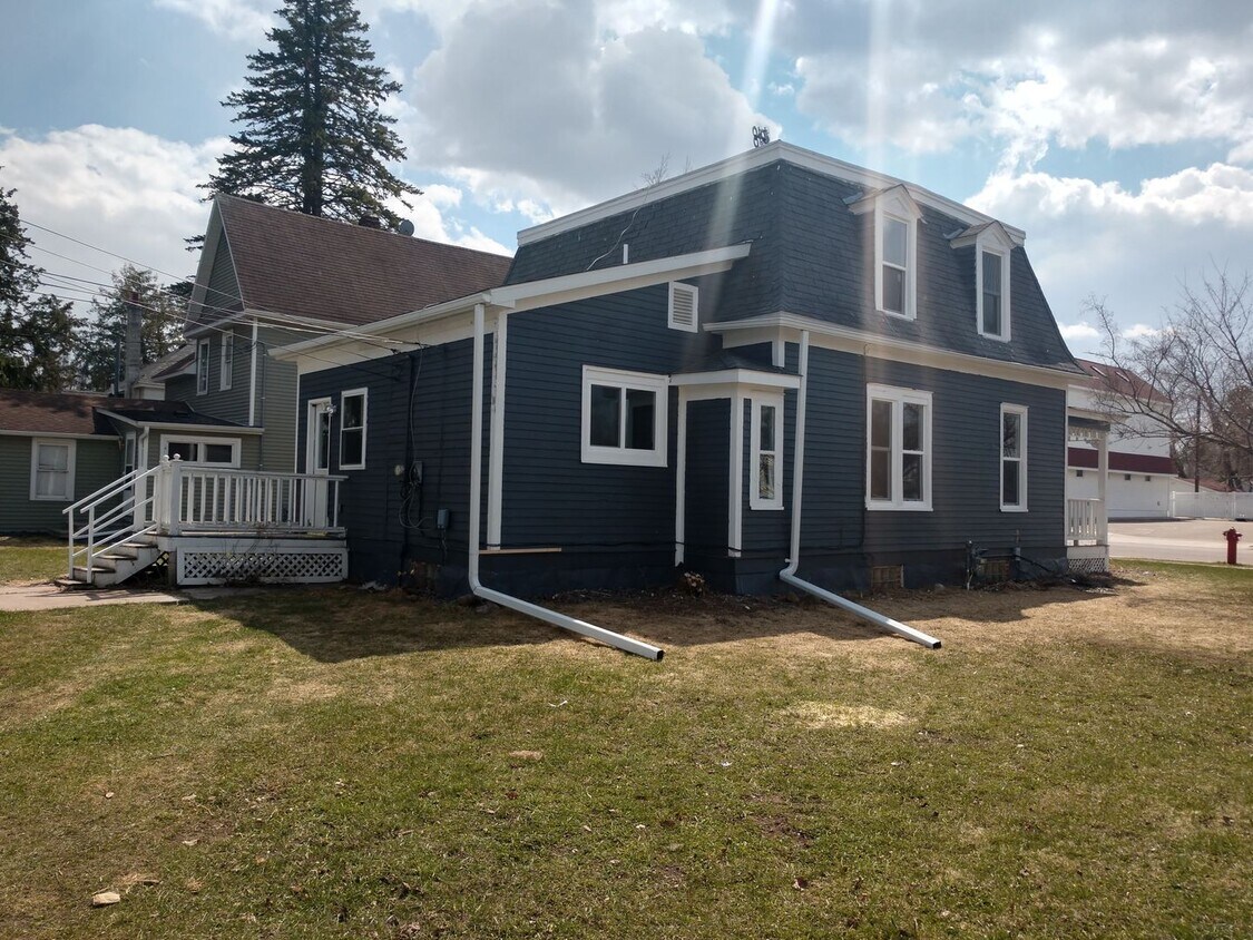 Primary Photo - Charming 3 Bedroom Home in Foley