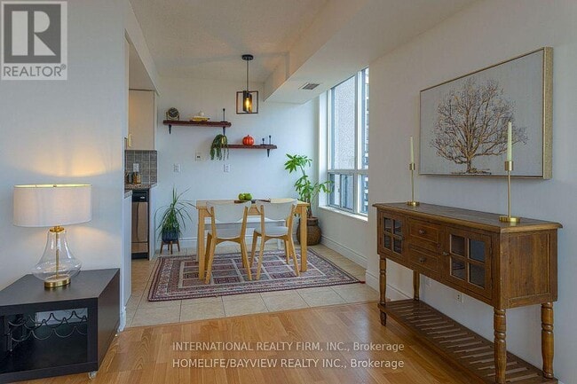 Building Photo - 10 Northtown Way