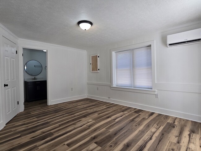Building Photo - Ground Apt #2