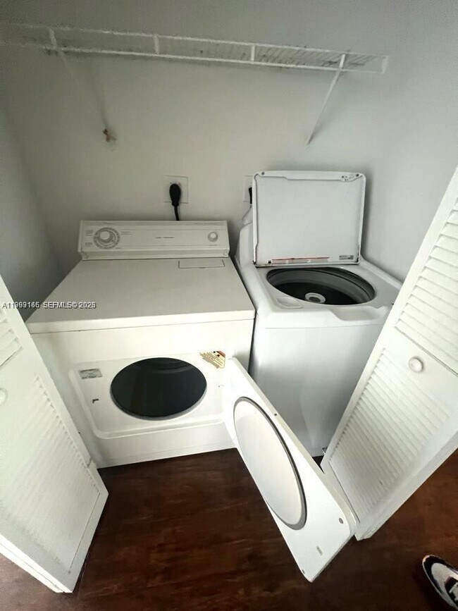 Foto del edificio - 8706 NW 38th Dr