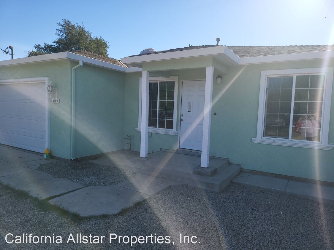 3 br, 2 bath House 8809 Wilson Street House Rental in Patterson, CA