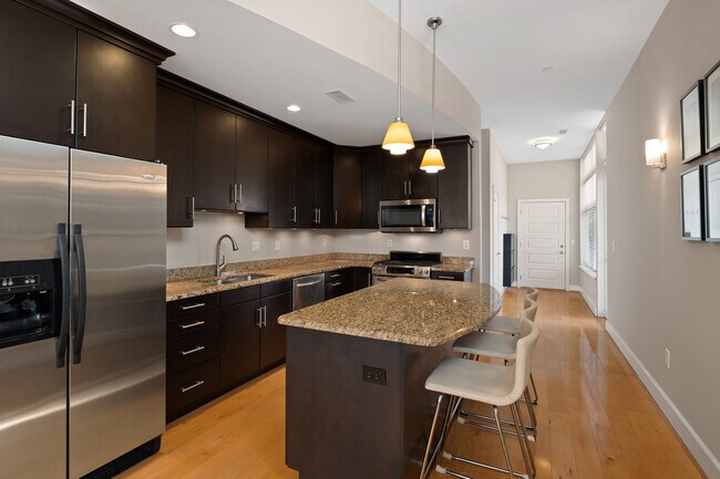 Foto del edificio - 7542 Cromwell Dr