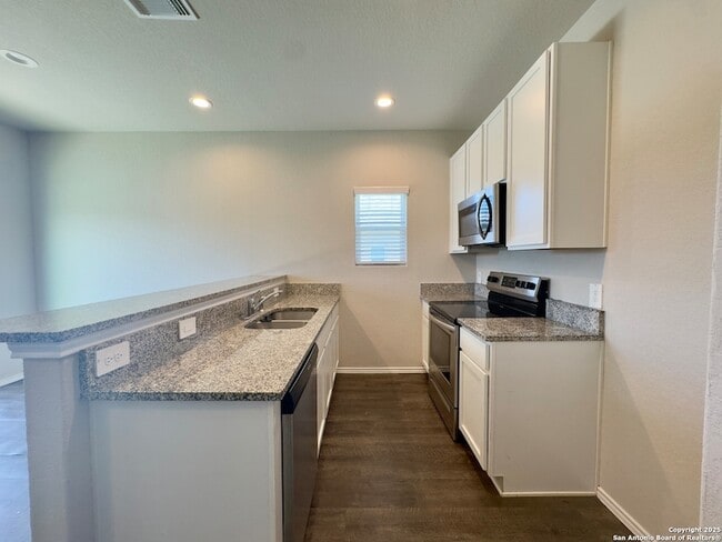 Building Photo - 7427 Capstone Rdg