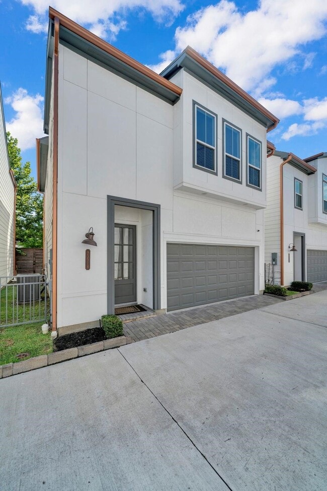 Building Photo - 9551 Neuens Rd