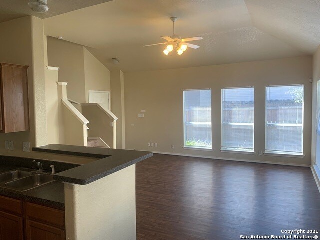 Building Photo - 1119 Moon Light