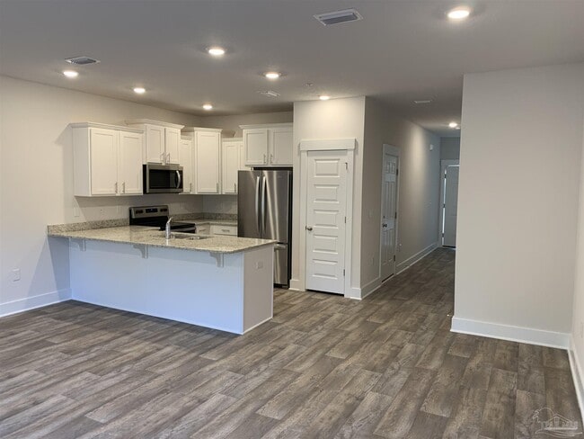 Building Photo - 1524 Farragut Way
