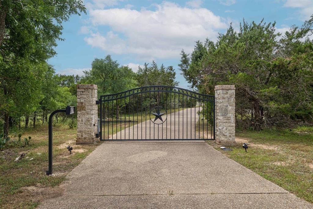 Primary Photo - 16188 Oak Grove Rd