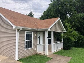 Building Photo - 1031 McClardy Rd