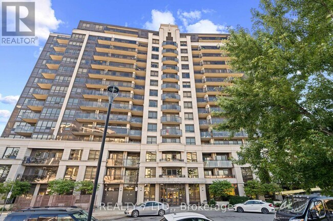 Photo du bâtiment - 1070 Sheppard Ave W