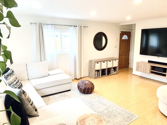 View of front door. Unit comes unfurnished - 2108 Hauser Blvd