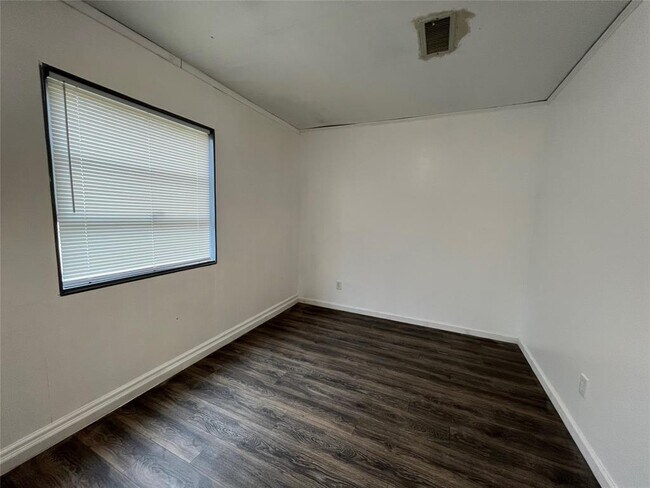 Building Photo - 1309 Jefferson St