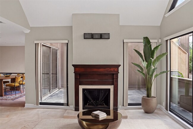 Photo - 102 Litchfield Lane Unit Apartment