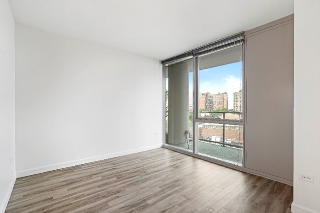 Foto del edificio - 3801 N Halsted St
