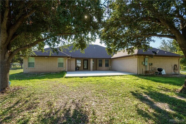 Foto del edificio - 4701 Ponds Edge Rd