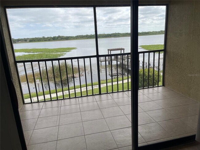 Foto del edificio - 10125 Sailwinds Blvd N
