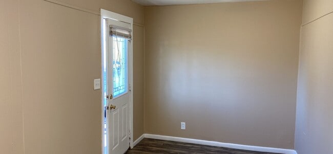 Foto del edificio - 2102 Piccadilly Ave 3BR/1BA (Dayton)