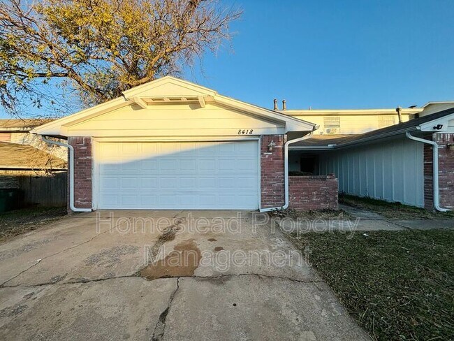Foto del edificio - 8418 Candlewood Dr