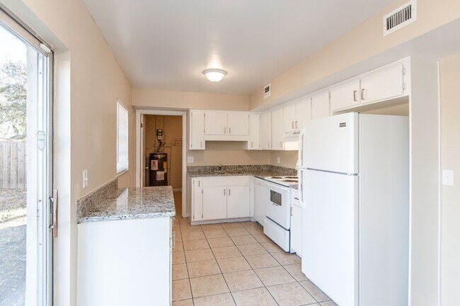 Foto del edificio - Winter Park Duplex
