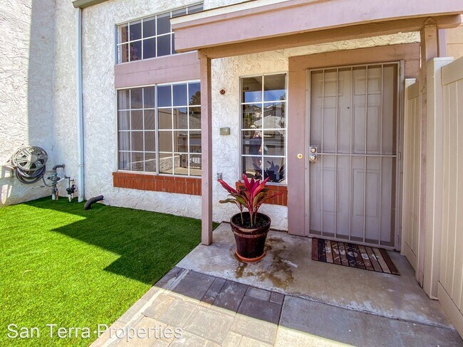Building Photo - 3 br, 2.5 bath House - 8753 Spring Canyon ...