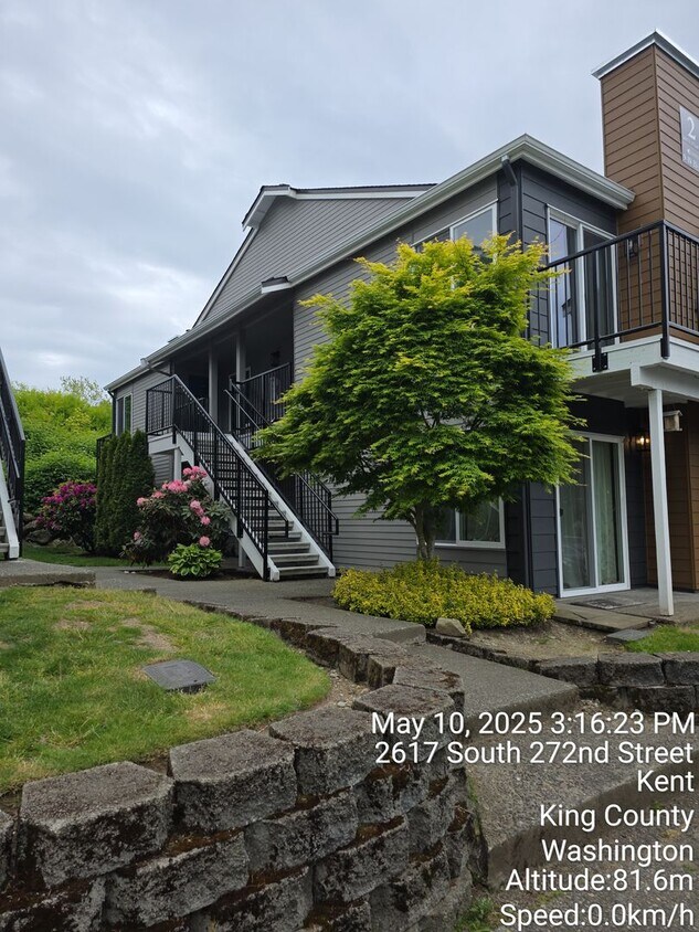 Foto principal - Kent west hill condo - 2 bedroom and 2 bat...