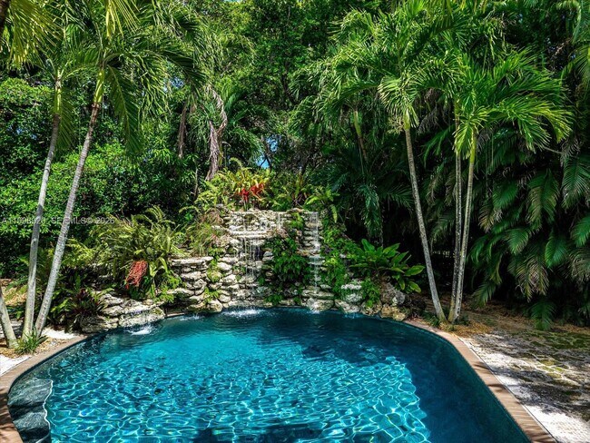 Foto del edificio - 186 Edgewater Dr