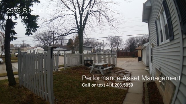 Building Photo - 2975 S 92nd St