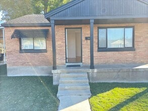 Building Photo - 1398 N 300 W