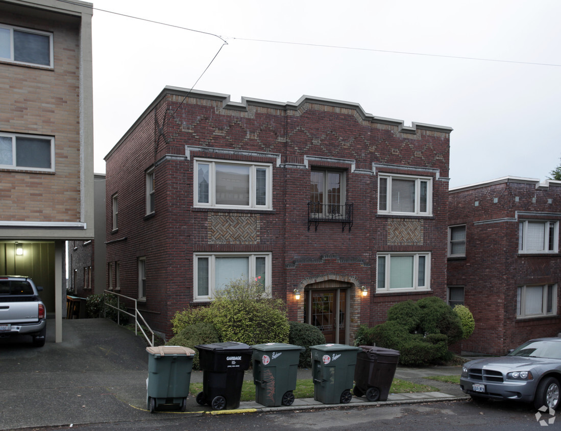 Primary Photo - Fraces Court
