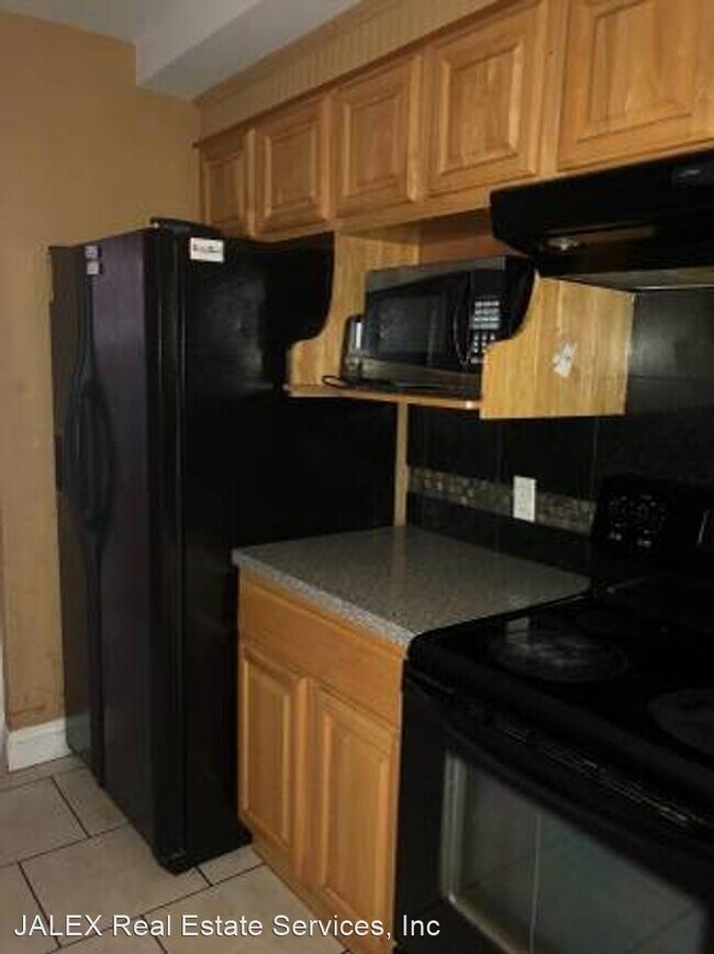 Building Photo - 3 br, 1 bath House - 53 Richard Avenue