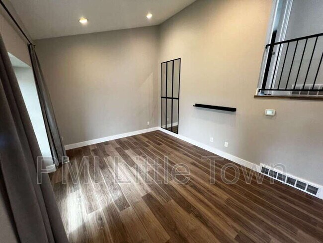 Foto del edificio - 8841 W Cooper Ave