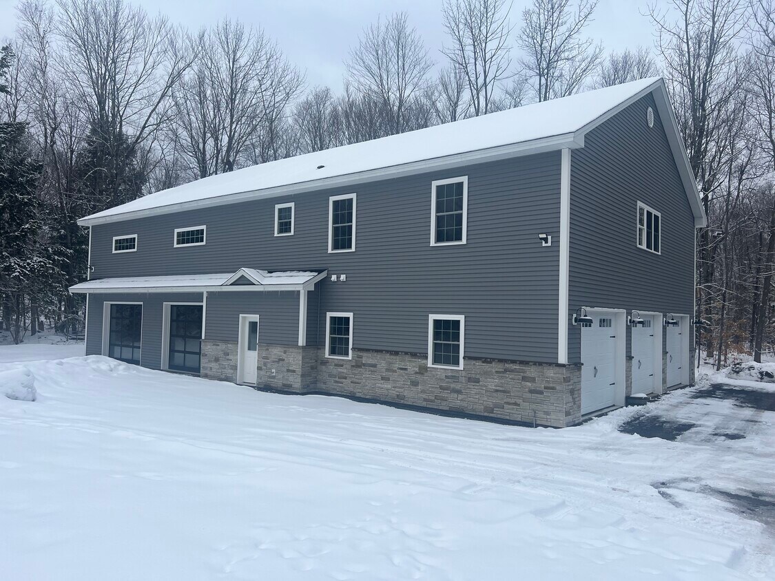Primary Photo - 47 Ledgewood Dr