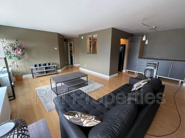 Foto del edificio - 3965 N Meridian St