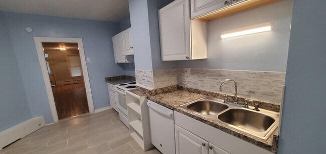 Foto del edificio - 2227 14th St SE