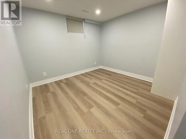 Photo du bâtiment - 1186 Shadeland Dr