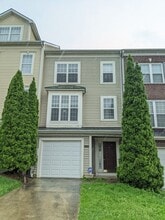 Building Photo - 7219 Black Creek Ln