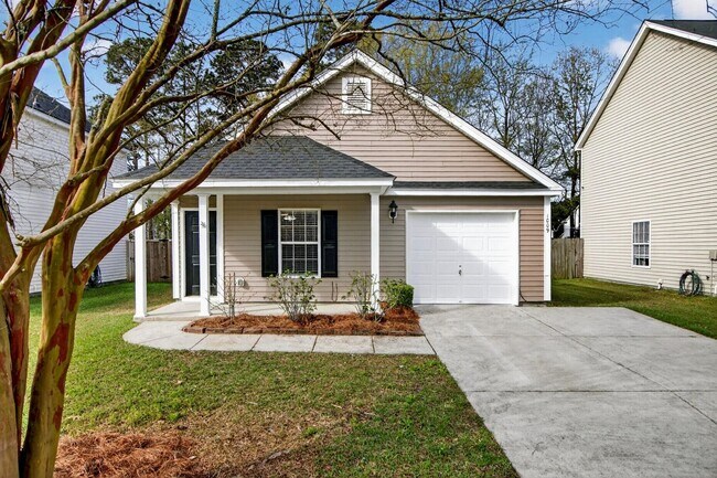 Building Photo - Hunters Bend Haven