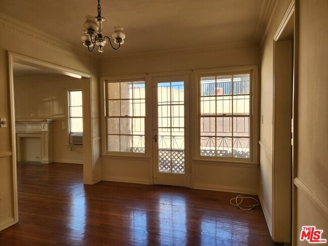 Foto del edificio - 3326 5th St
