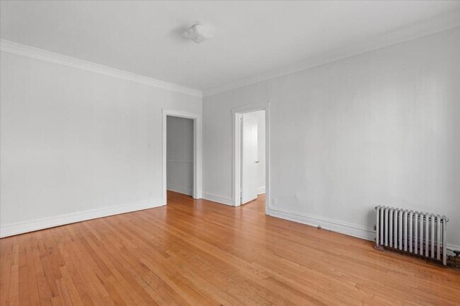 Foto del edificio - 3 bedroom in Chicago IL 60614