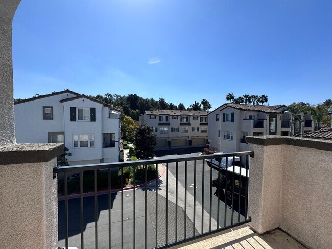 Foto del edificio - Carlsbad Townhome with AC!
