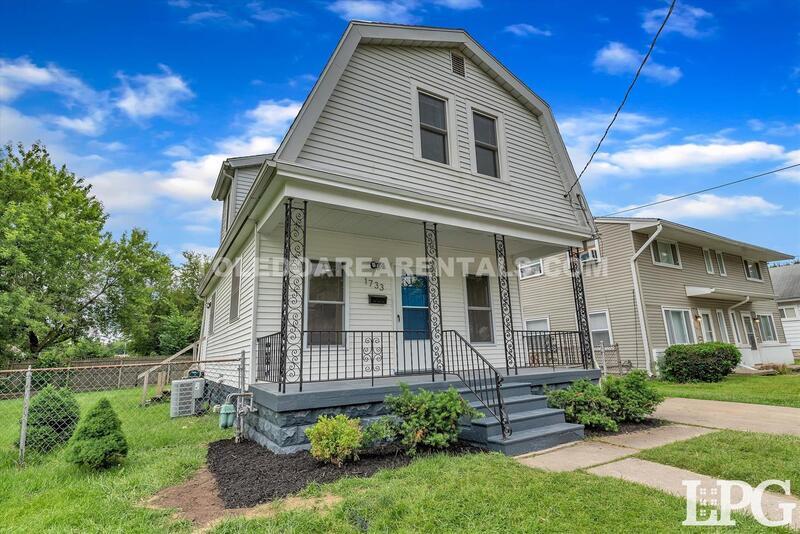 Foto principal - 1733 Stahlwood Ave