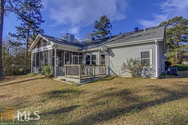 Building Photo - 115 Walton Way