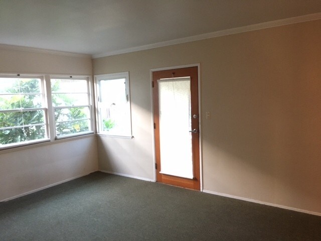 Foto del edificio - 231 E 3rd St