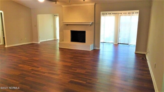 Building Photo - 1410 Monticello Dr