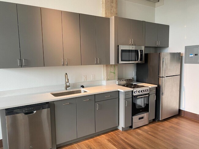 Foto del edificio - 1403 Corinth St