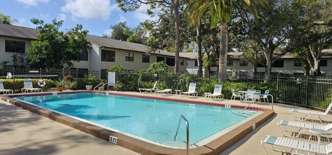 Photo - 3036 Eastland Blvd Townhome