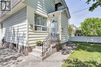 Building Photo - 33 Stuart St